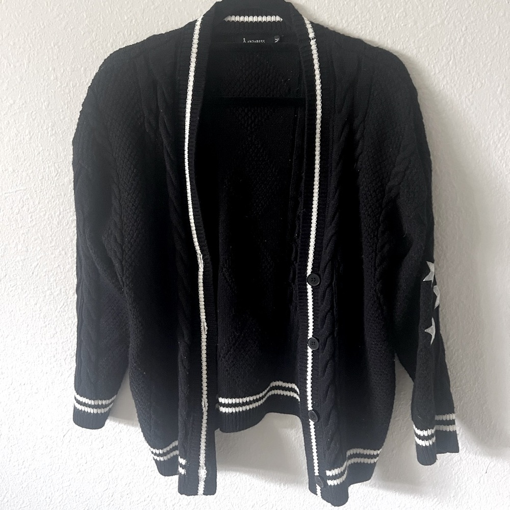 Preppy black cardigan with Stars on elbow